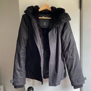 TNA Summit Short Parka - Aritzia (NWT)